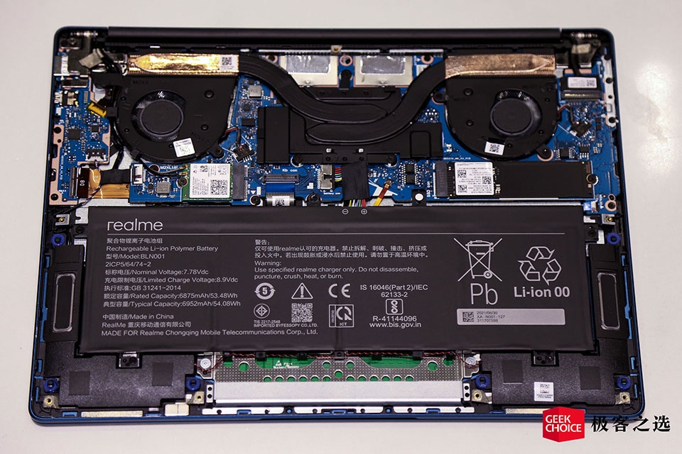 Realme Book có hiệu suất ổn Realme Book có hiệu suất ổn