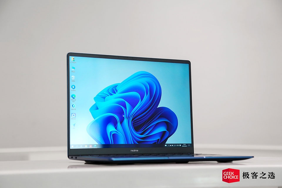 Màn hình Realme Book có thông số khá ấn tượng Màn hình Realme Book có thông số khá ấn tượng
