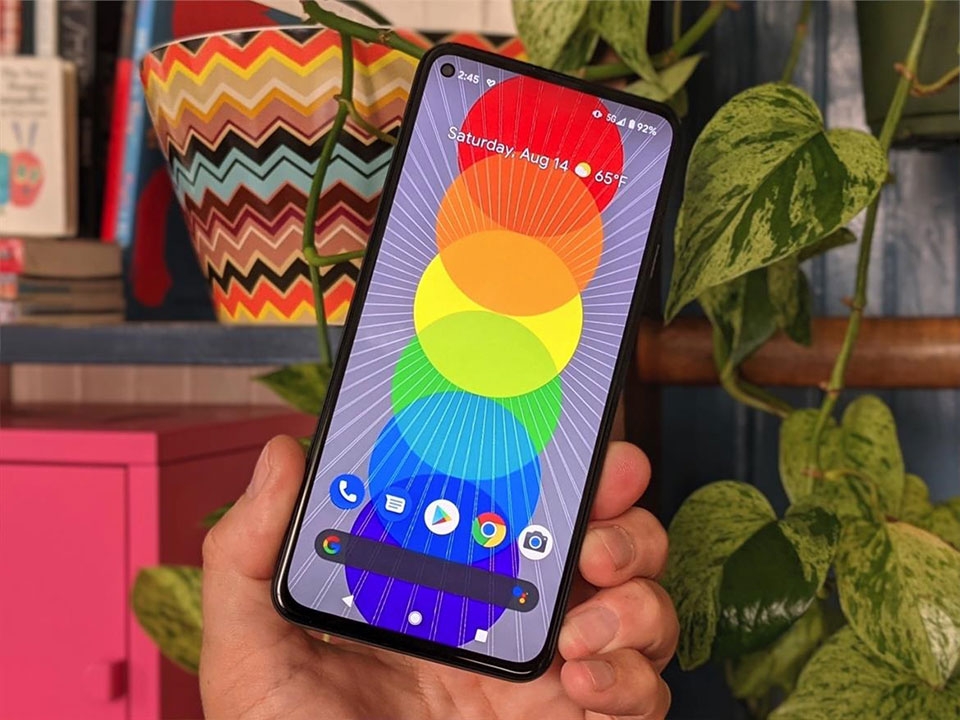 Pixel 5a 5G chạy Android 11
