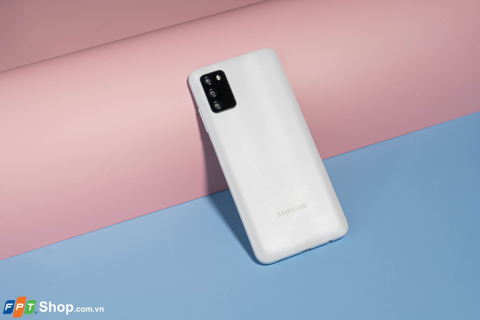 Trên tay Samsung Galaxy A03s: Cải tiến hiệu năng, thiết kế tinh tế, giá rẻ, phù hợp với mọi nhà