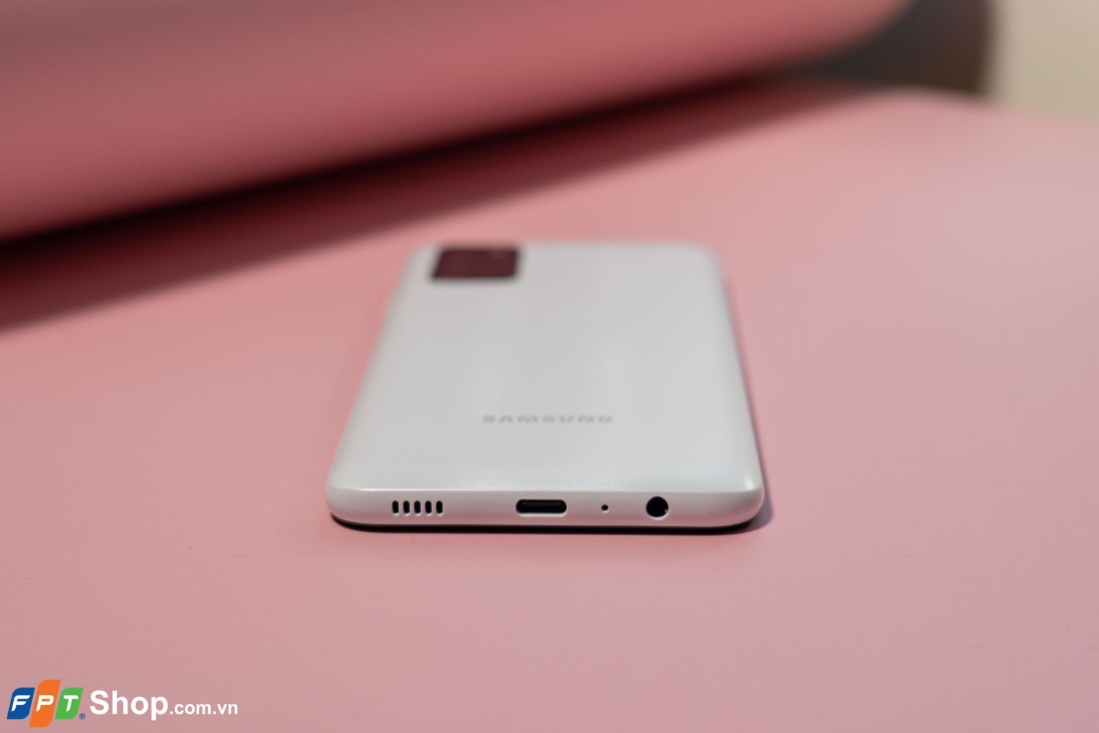 Trên tay Galaxy A03s: Cải tiến hiệu năng, thiết kế tinh tế