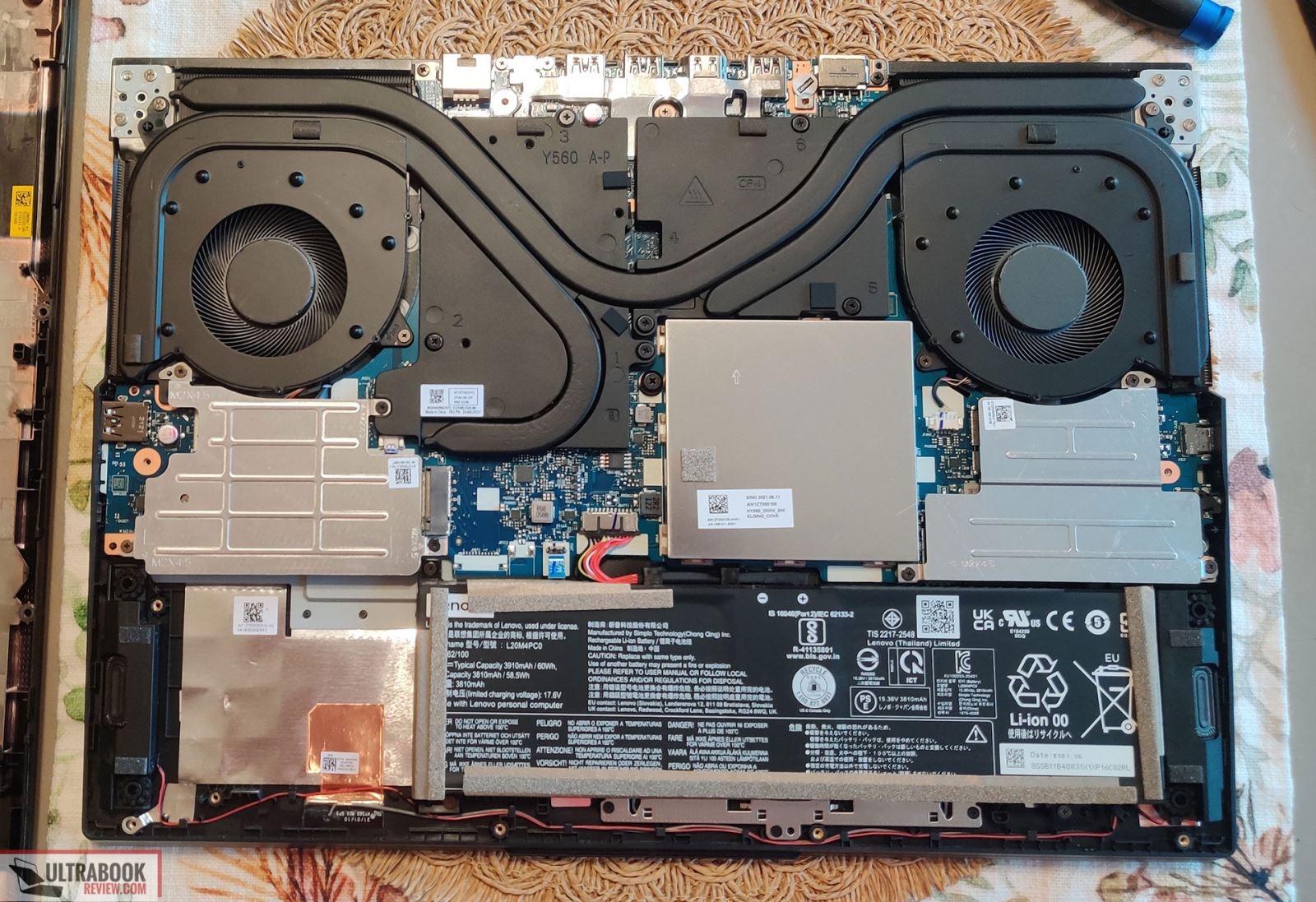 Đánh giá Lenovo Legion 5 15ACH6 (2021)