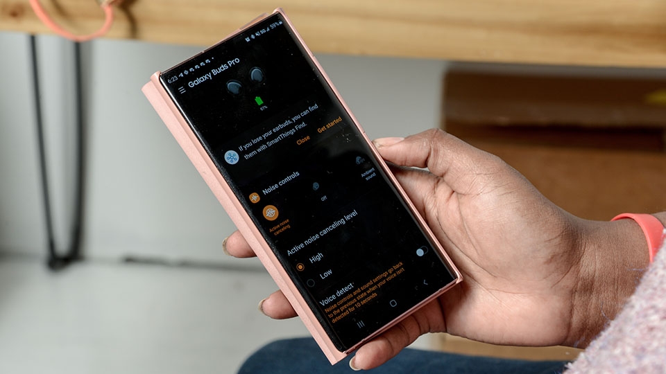 Cả hai cùng có sự tương đồng trong phần mềm quản lý của Samsung