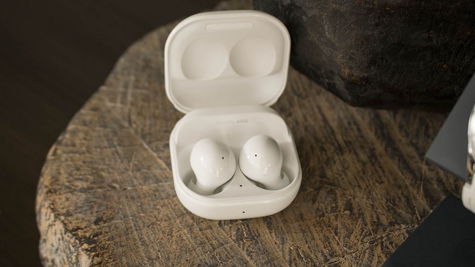 Tuy nhiên, Galaxy Buds 2 cũng có thể cung cấp chất lượng âm thanh tốt không kém