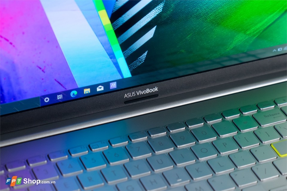 Trên tay ASUS VivoBook M513 OLED