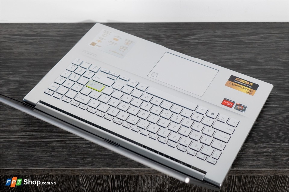 Trên tay ASUS VivoBook M513 OLED