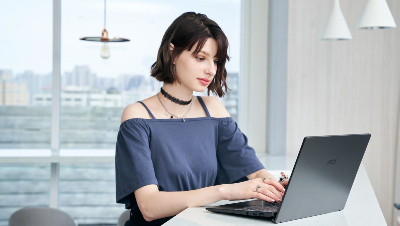 Loạt tính năng hấp dẫn trên dòng laptop MSI Modern AMD