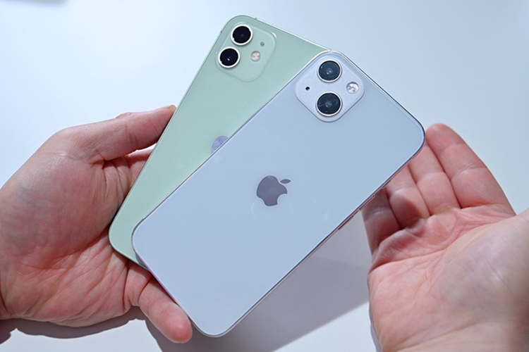 Trên tay iPhone 13 bản mẫu 2