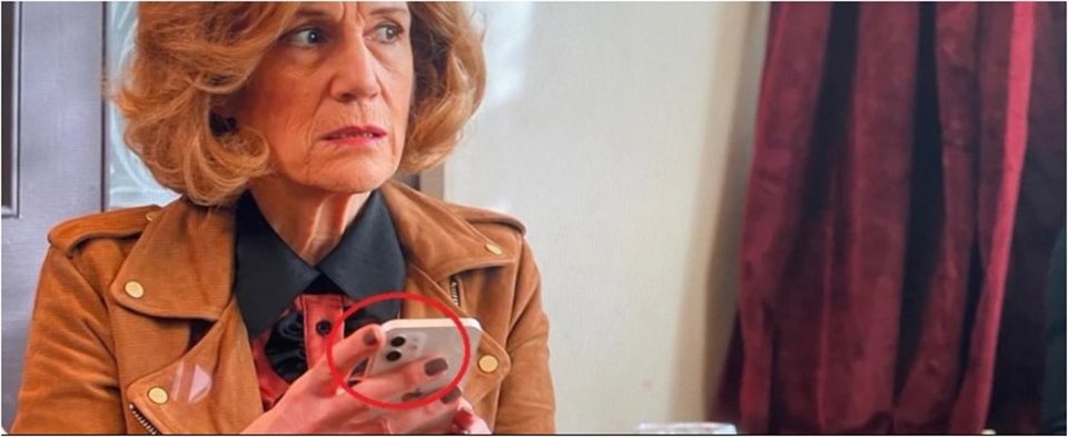 iPhone 13 không notch (ảnh 2) iPhone 13 không notch (ảnh 2)