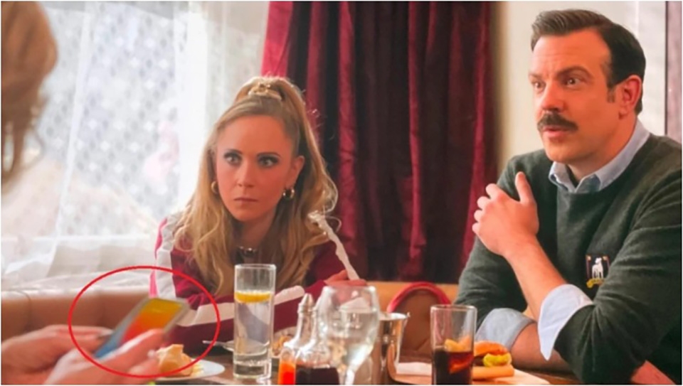 iPhone 13 không notch (ảnh 3) iPhone 13 không notch (ảnh 3)