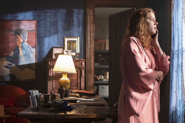 Bí Mật Bên Kia Khung Cửa - The Woman In The Window (2021)
