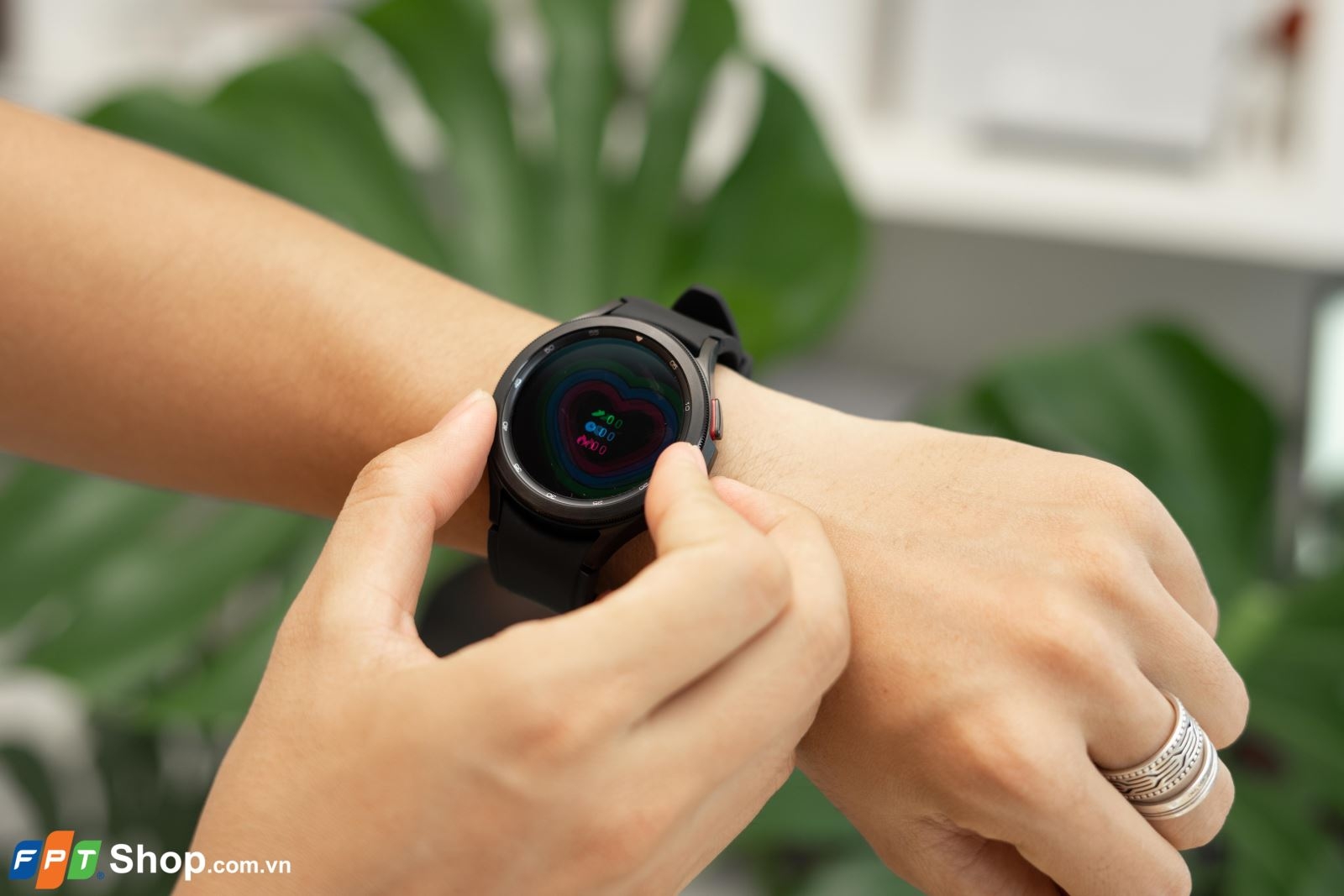 Mở hộp và đánh giá nhanh Samsung Galaxy Watch 4 Classic