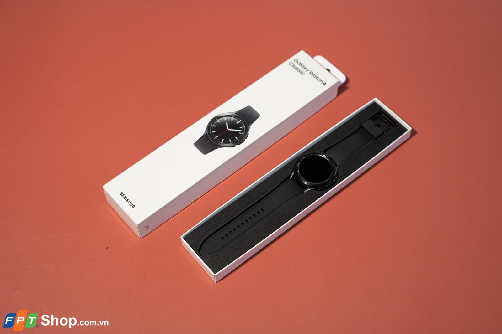 Mở hộp và đánh giá nhanh Samsung Galaxy Watch 4 Classic