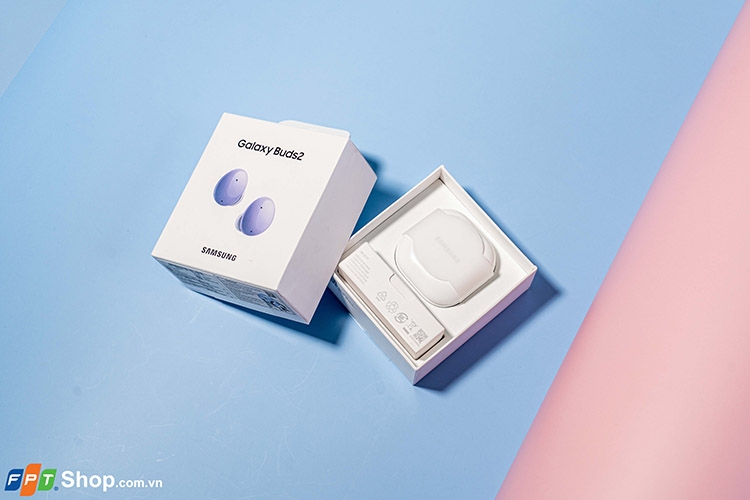 Mở hộp Samsung Galaxy Buds2 tại Việt Nam 3