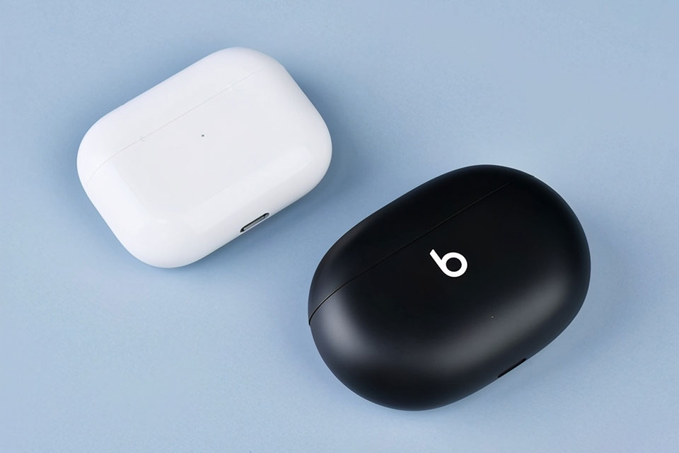 AirPods Pro đắt hơn so với Beats Studio Buds