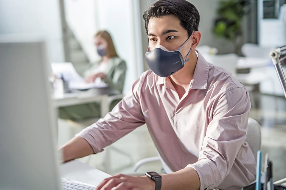 LG PuriCare 2 có cả màu Đen