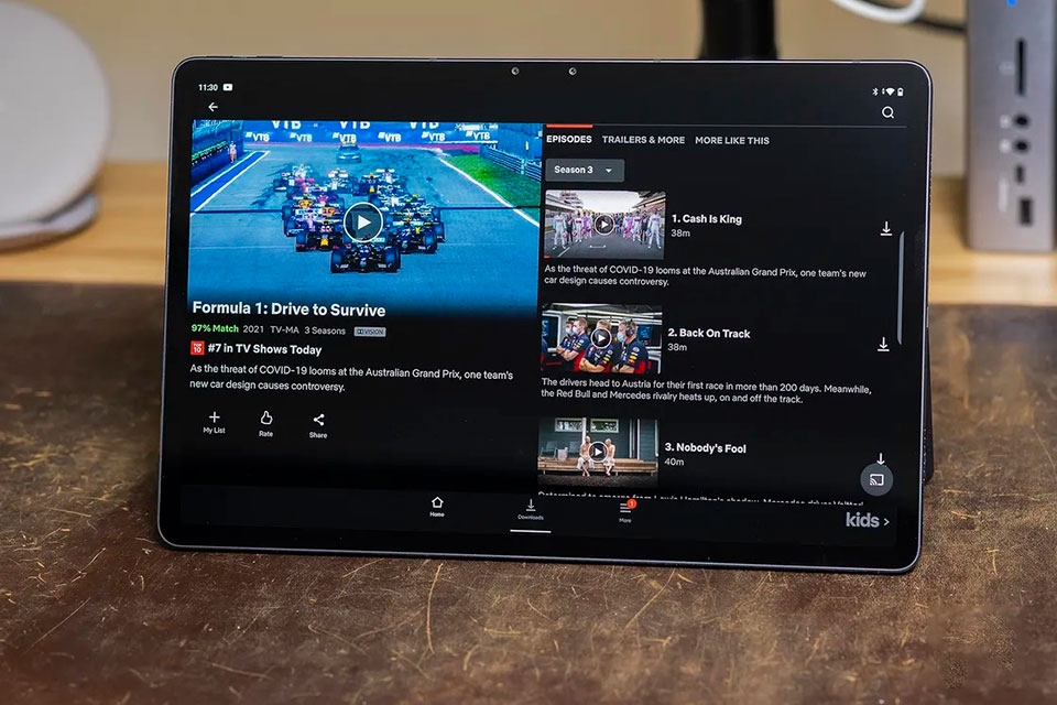 Tab P11 Pro có loa tuyệt vời để giải trí