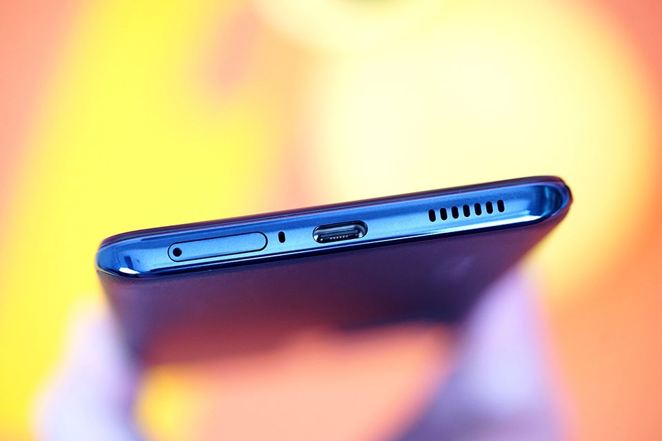 iQOO Z5 cũng hỗ trợ sạc siêu nhanh