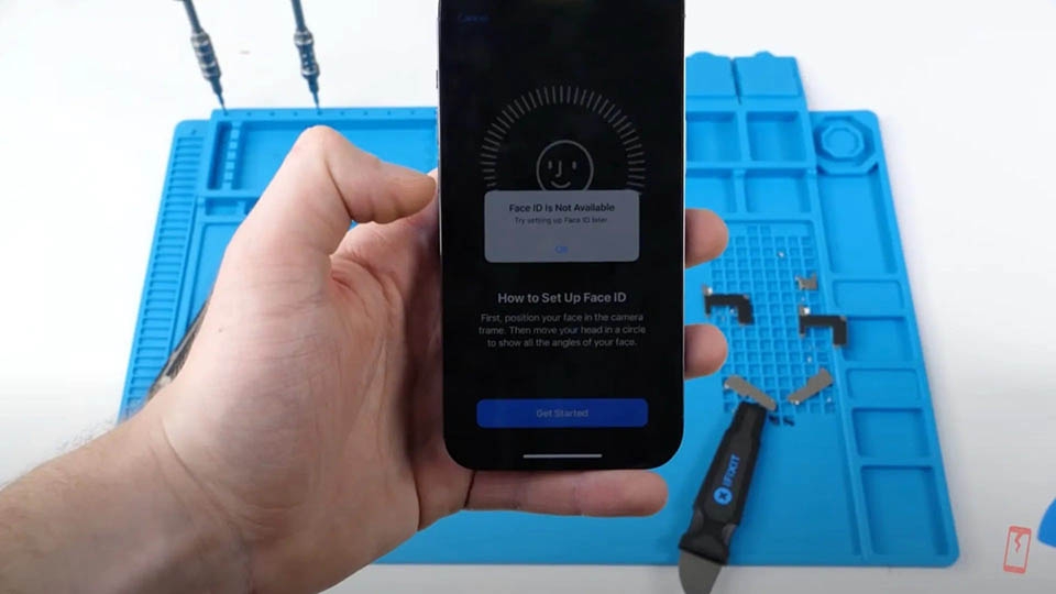 iPhone 13 sẽ mất Face ID nếu thay màn hình không chính hãng iPhone 13 sẽ mất Face ID nếu thay màn hình không chính hãng