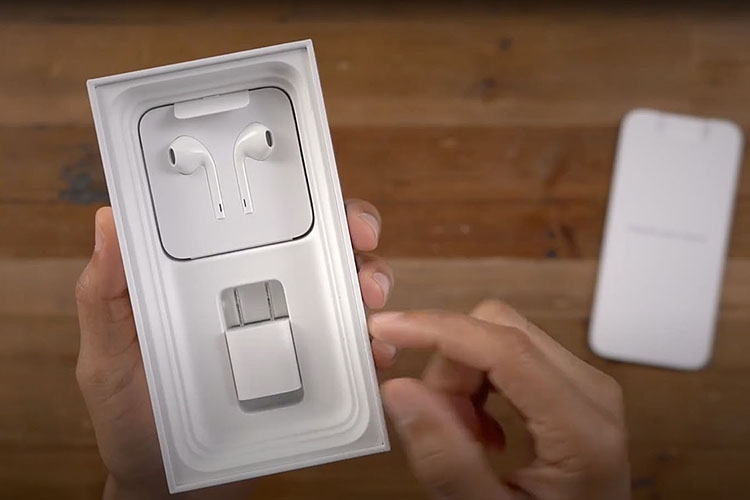 Brazil sẽ phạt Apple một lần nữa vì không tặng củ sạc cho dòng iPhone 13