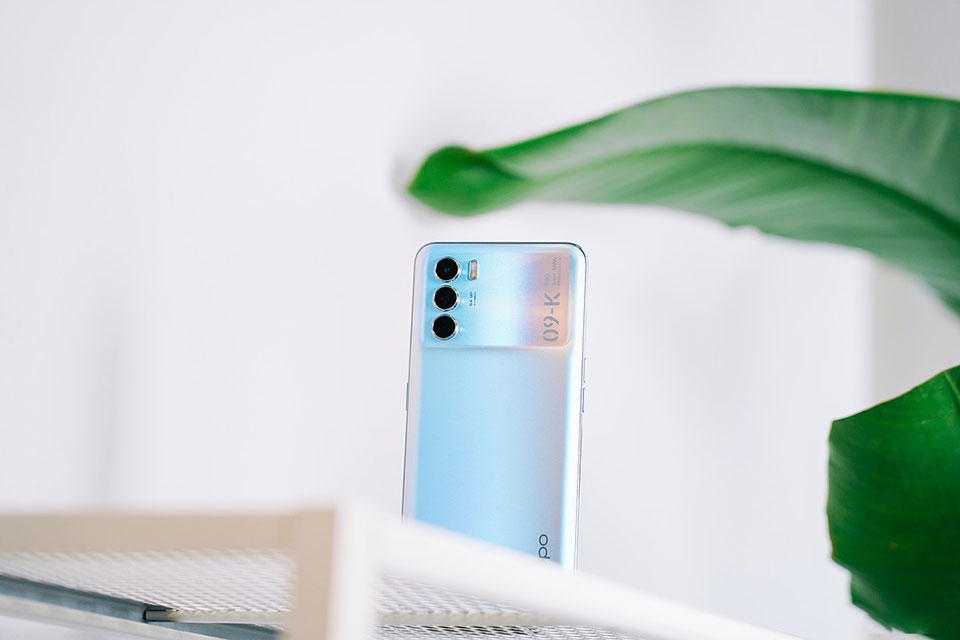 OPPO K9 Pro có 3 camera ở phía sau OPPO K9 Pro có 3 camera ở phía sau