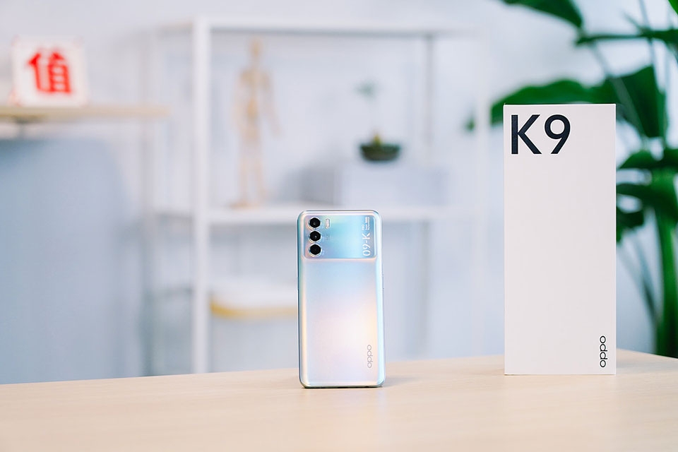 OPPO K9 Pro có giá bán phải chăng OPPO K9 Pro có giá bán phải chăng