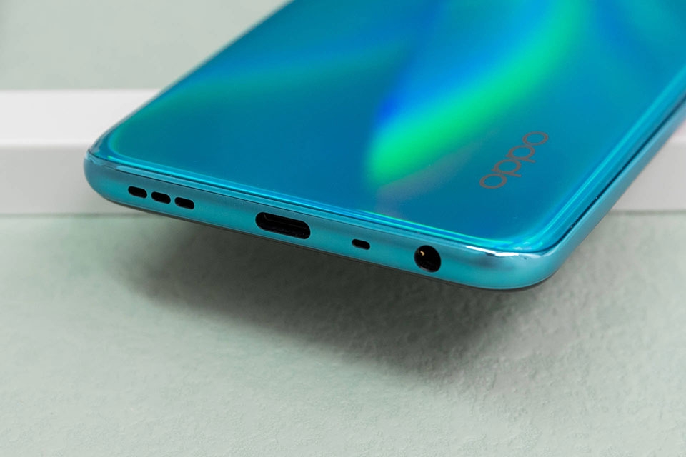 OPPO A93s hỗ trợ sạc nhanh OPPO A93s hỗ trợ sạc nhanh