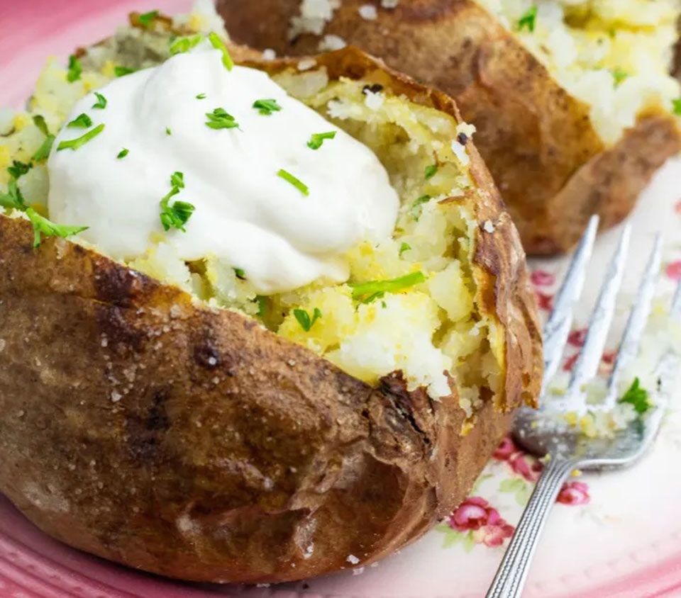 nướng khoai bằng nồi chiên không dầu (bước 4)