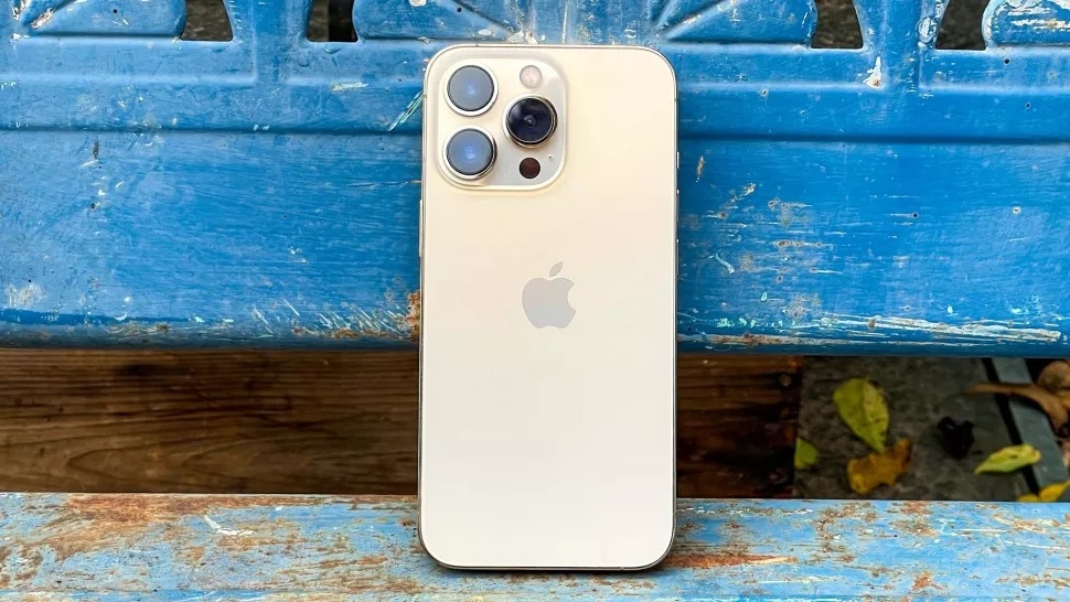 đánh giá pin iPhone 13 Pro 15