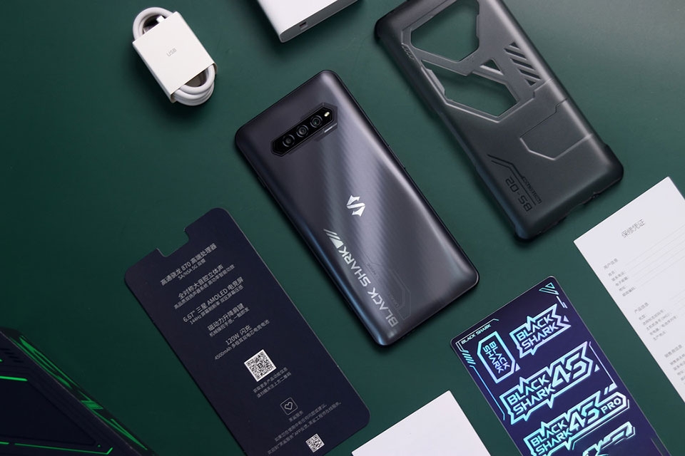 Black Shark 4S có giá chưa tới 10 triệu đồng