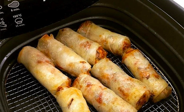 chiên chả giò bằng nồi chiên không dầu - hình 3