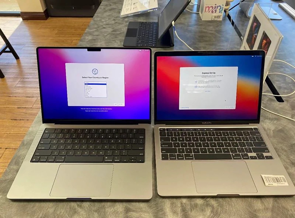 Ảnh thực tế MacBook Pro 14 inch