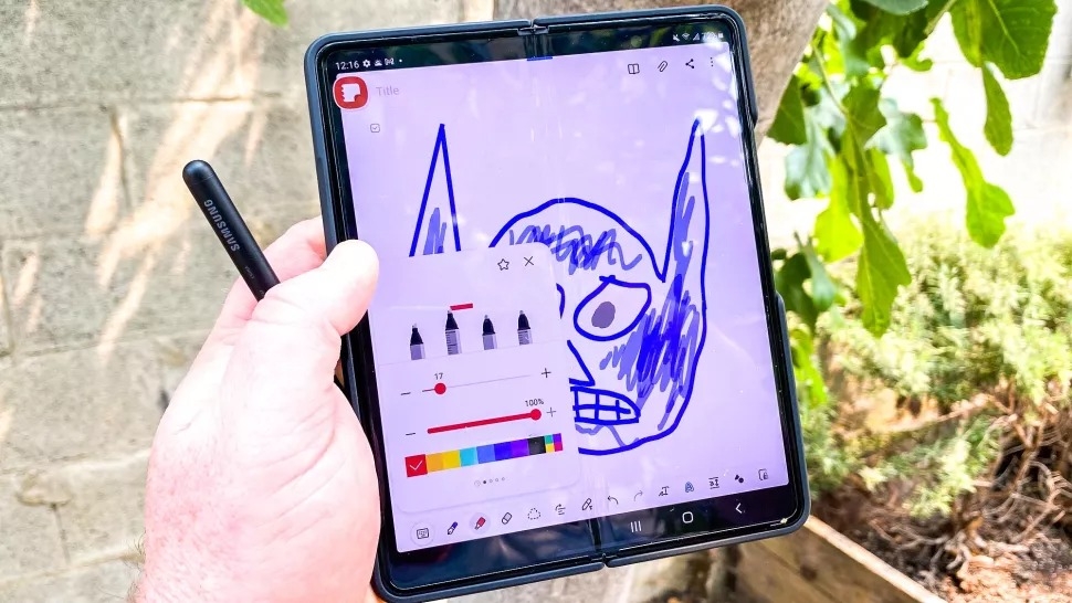 So sánh Galaxy Z Fold3 và Surface Duo 2 4