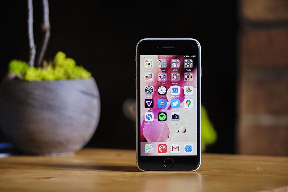 So sánh iPhone 13 mini và iPhone SE 2020 (ảnh 7)