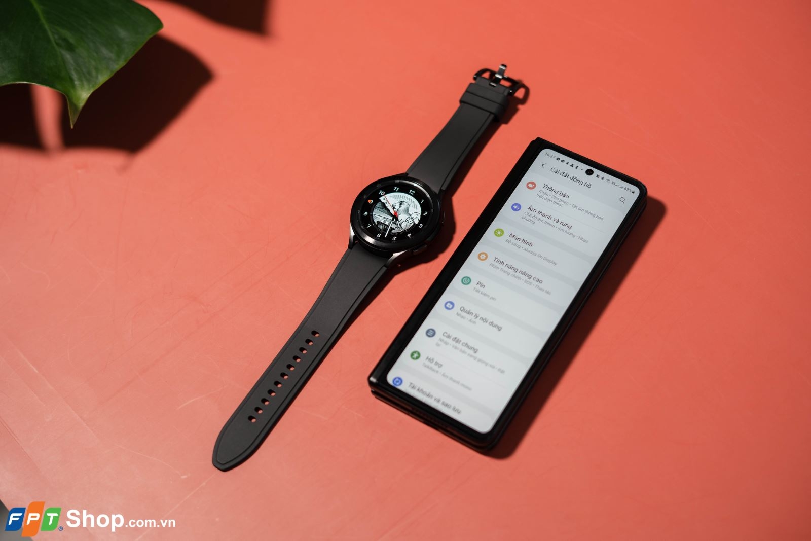 Gạt bỏ phiền phức mang đồ lỉnh kỉnh với hệ sinh thái Samsung Galaxy Z 15