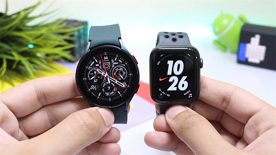 So sánh Apple Watch series 7 và Samsung Galaxy Watch4 (ảnh 1)