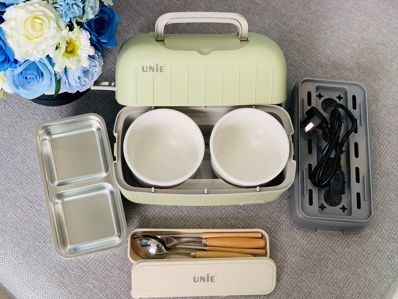 Hộp cơm giữ nhiệt Unie UV-P1