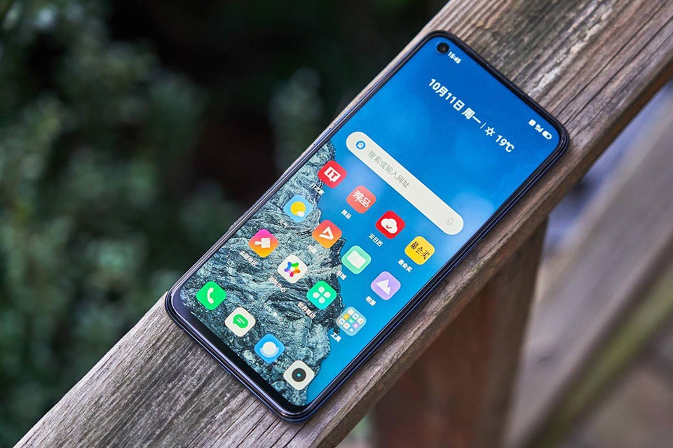 Realme Q3s có màn LCD Realme Q3s có màn LCD