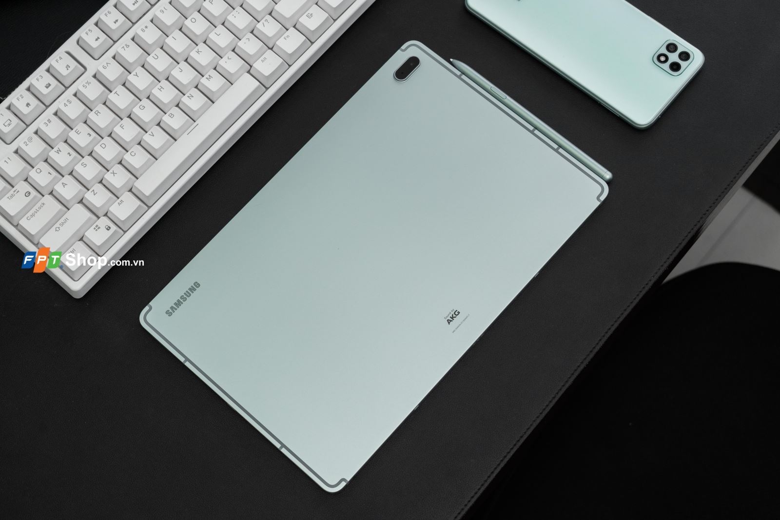 Nên chọn Samsung Galaxy Tab S7 FE bản LTE hay Wi-Fi, chọn lựa nào hợp lý hơn?