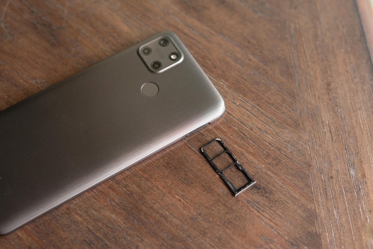 Realme C25Y có pin lớn và hỗ trợ sạc nhanh Realme C25Y có pin lớn và hỗ trợ sạc nhanh