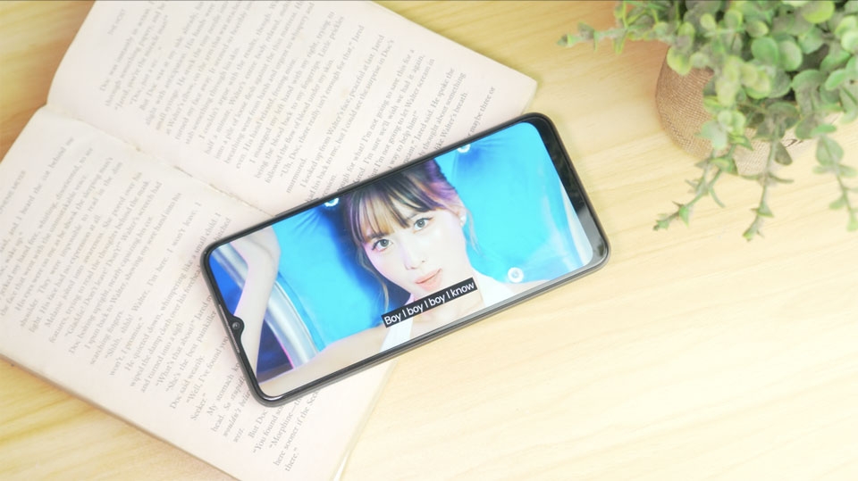 Realme Narzo 50A - Ảnh 01 Realme Narzo 50A - Ảnh 01