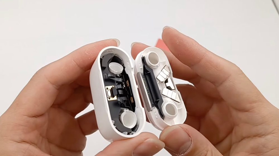 Mổ bụng AirPods 3 (ảnh 3)