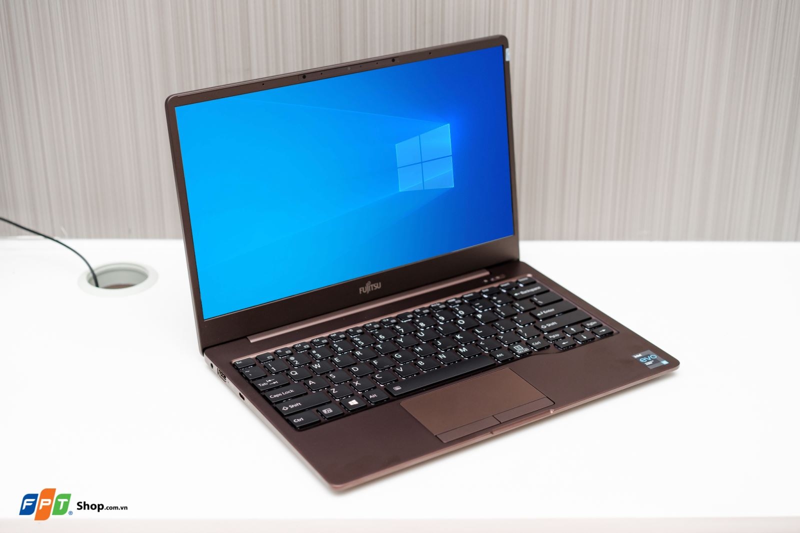 Laptop Fujitsu CH