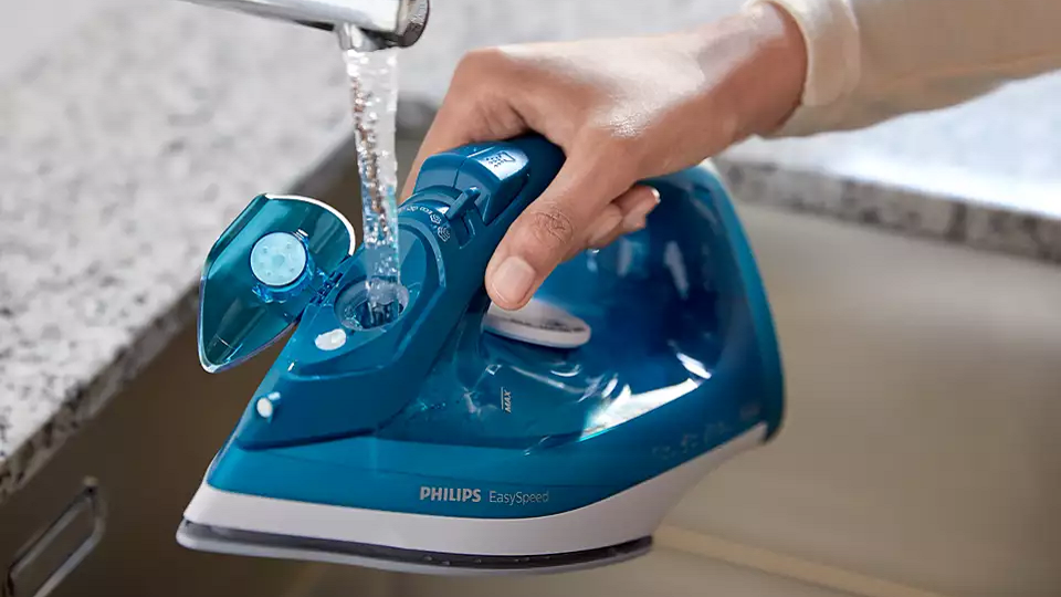 cách dùng bàn ủi hơi nước - hình 1