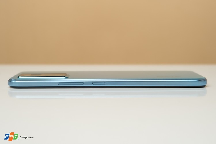 Khung viền phẳng trên vivo V23e