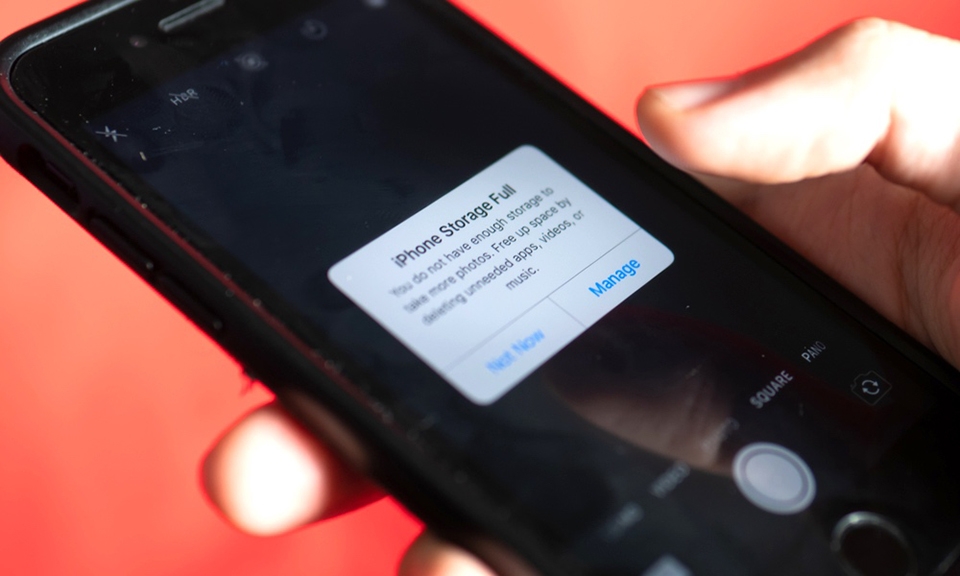 Nhưng việc bạn nên làm nếu iPhone sắp hết dung lượng lưu trữ (ảnh 1) Nhưng việc bạn nên làm nếu iPhone sắp hết dung lượng lưu trữ (ảnh 1)