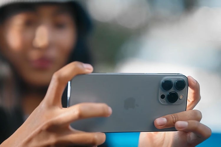 Giải mã camera tam giác đặc trưng trên iPhone 13 Pro Max 1