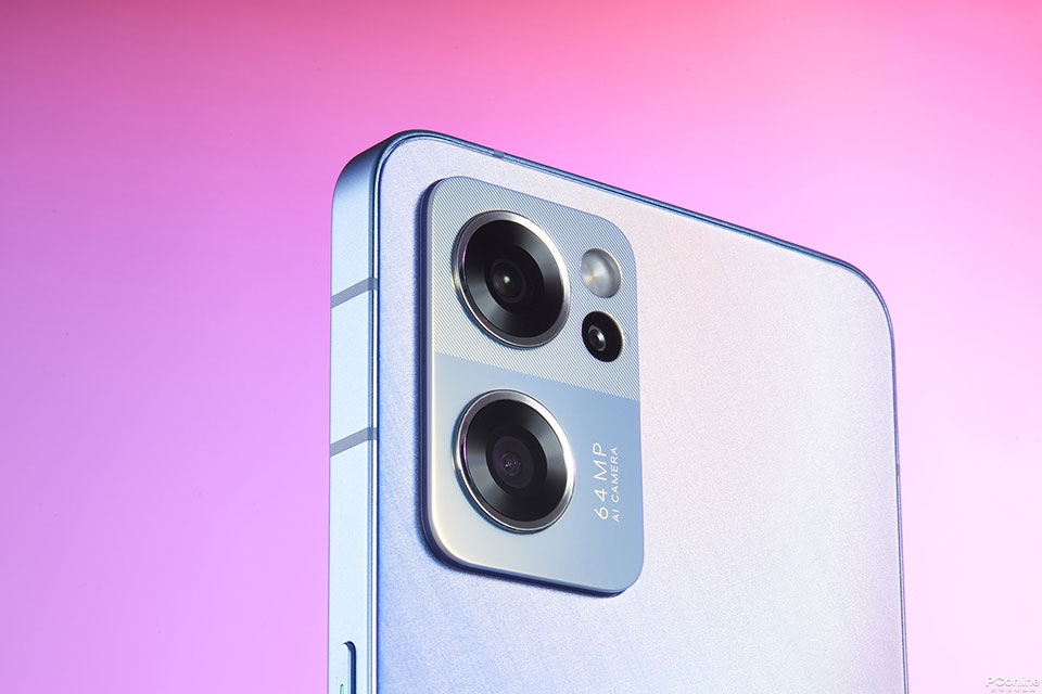 OPPO Reno7 - Ảnh 01 OPPO Reno7 - Ảnh 01