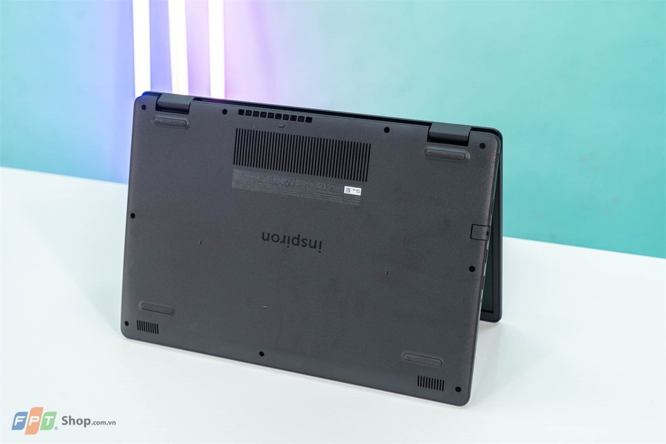 Đánh giá Dell Inspiron N3501: Laptop văn phòng hoạt động êm ái