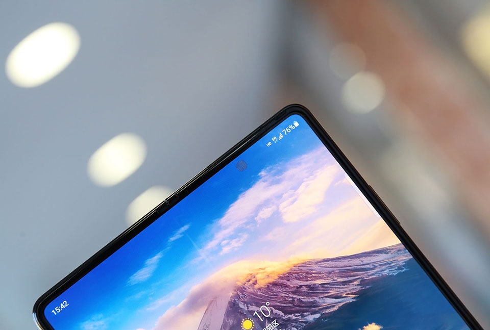 Samsung W22 5G - Ảnh 10